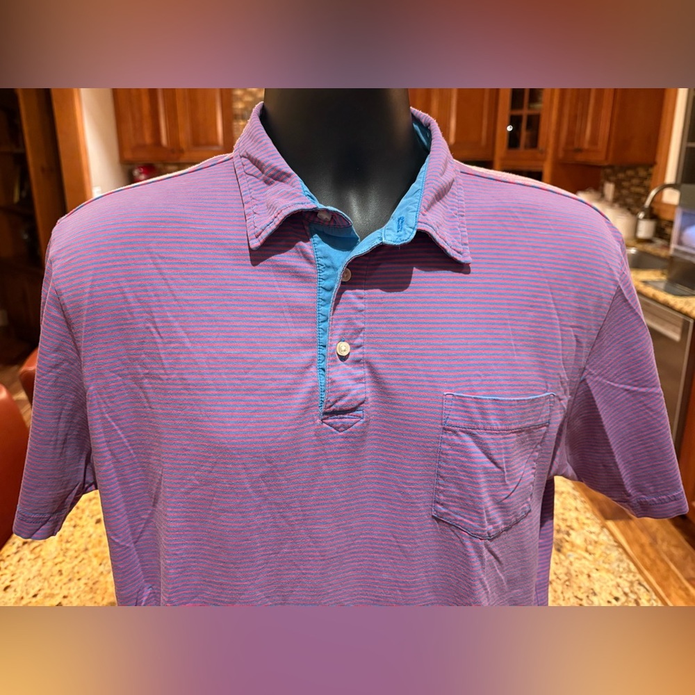 Peter Millar men’s golf polo. Sharp red & blue striped with contrast collar. Med